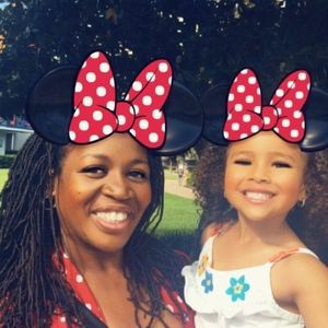 Meet your Posher, Dena